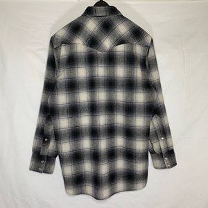 Pendleton Shirts - Vintage Pendleton Made in USA Wool buttonup size L Pendleton Shirts - Vintage Pendleton Made in USA Wool buttonup size L
